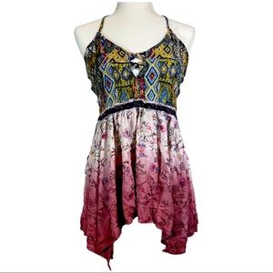 Gimmicks by BKE Bohemian top size M